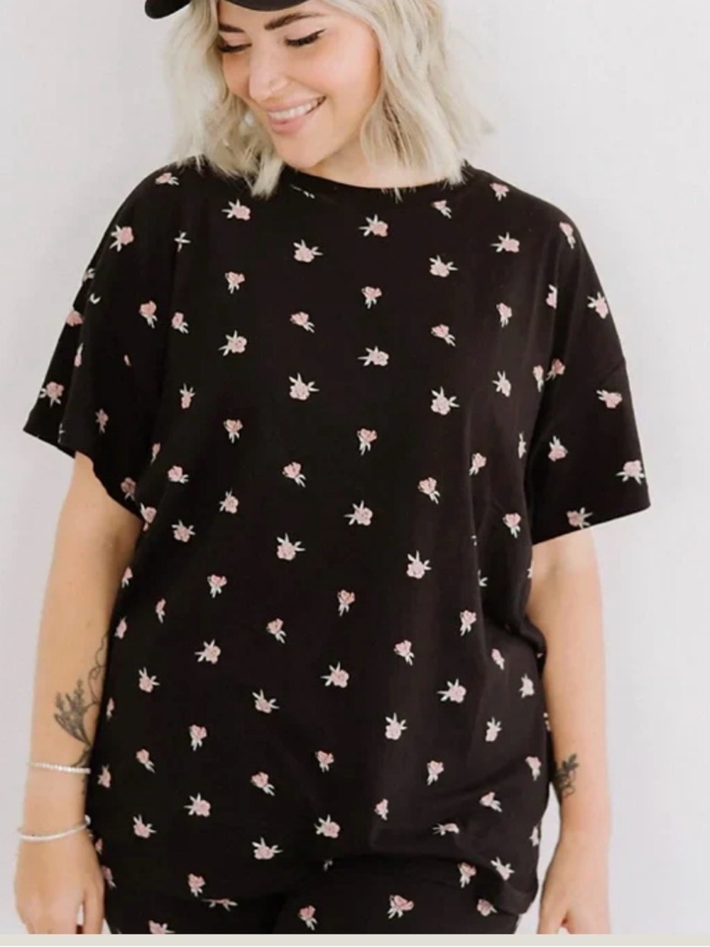 BNWOT Brunette the LableXthe Birds Papaya The "Rose Garden" Oversized Boxy Tee - Picture 2 of 6